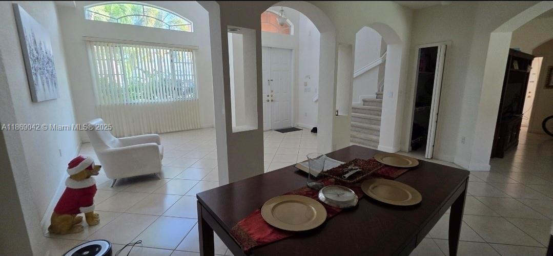 CRESTVIEW LAKES 1ST ADDN - Residential