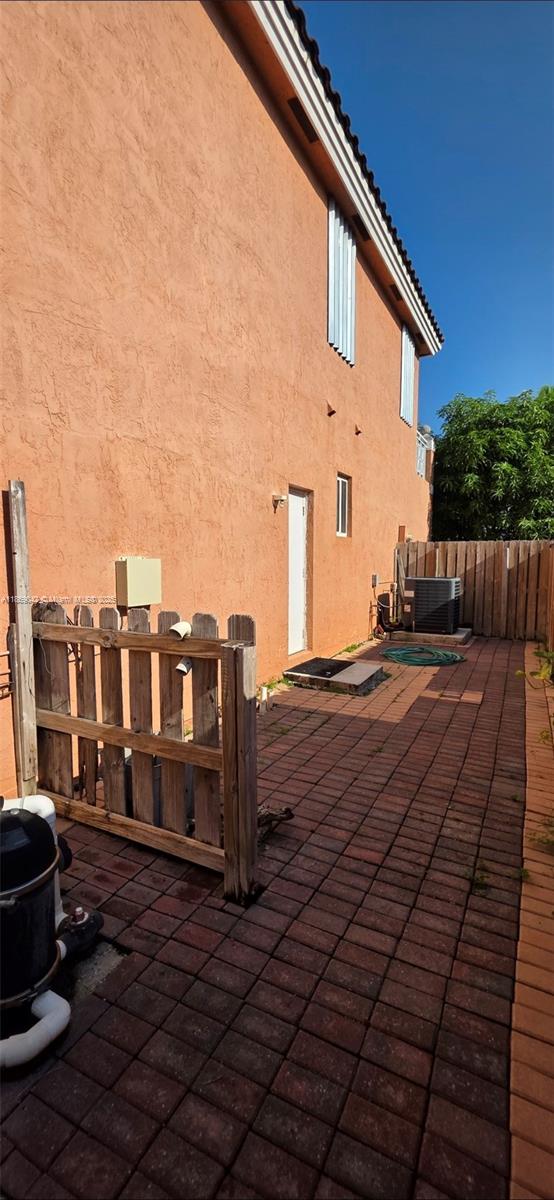 CRESTVIEW LAKES 1ST ADDN - Residential