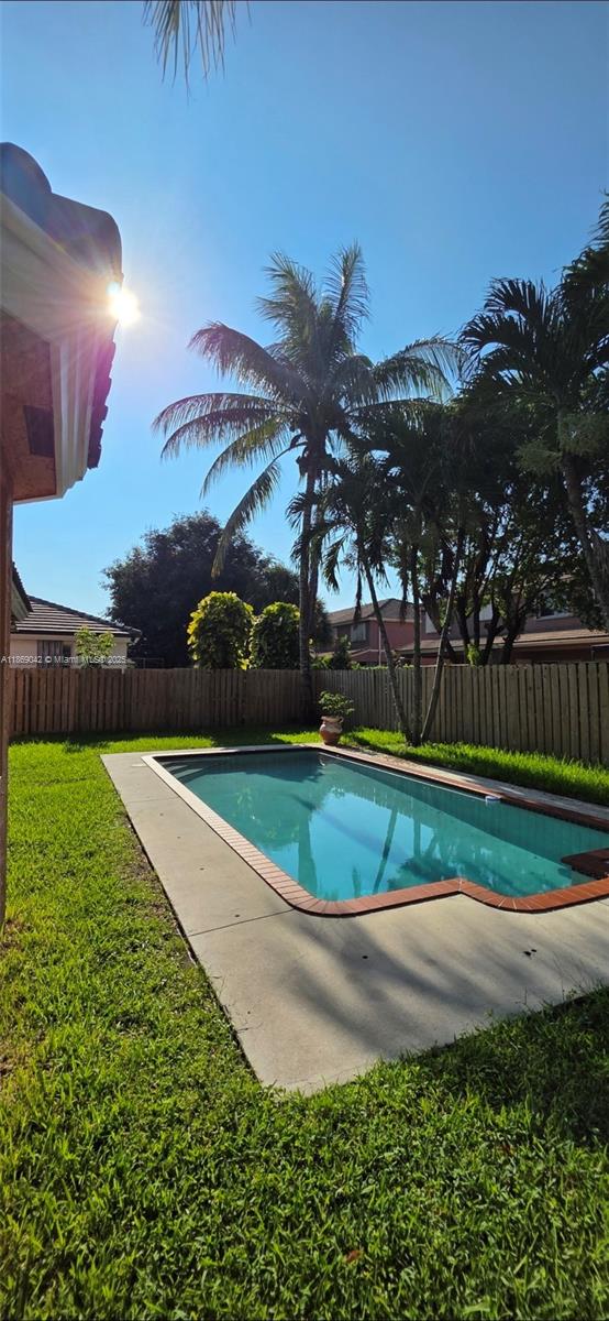 CRESTVIEW LAKES 1ST ADDN - Residential