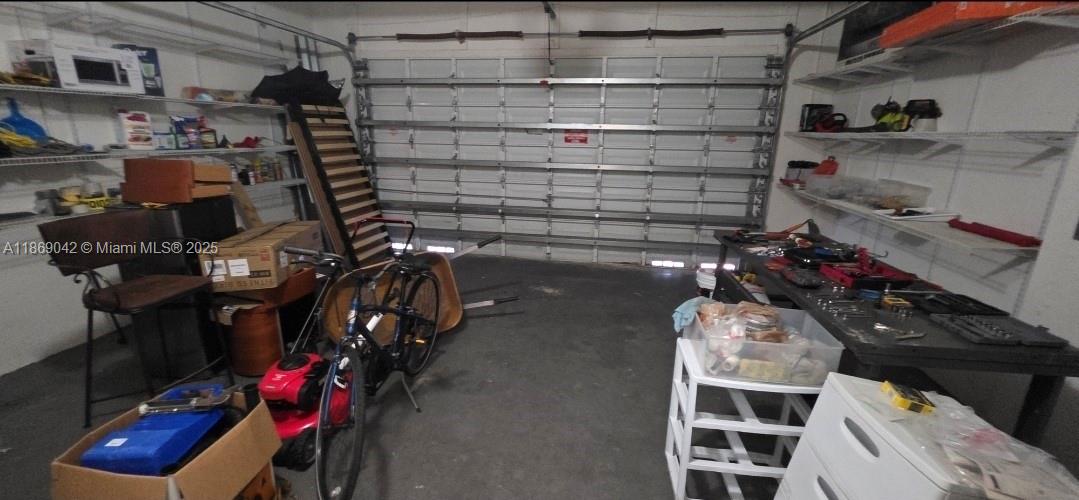 CRESTVIEW LAKES 1ST ADDN - Residential