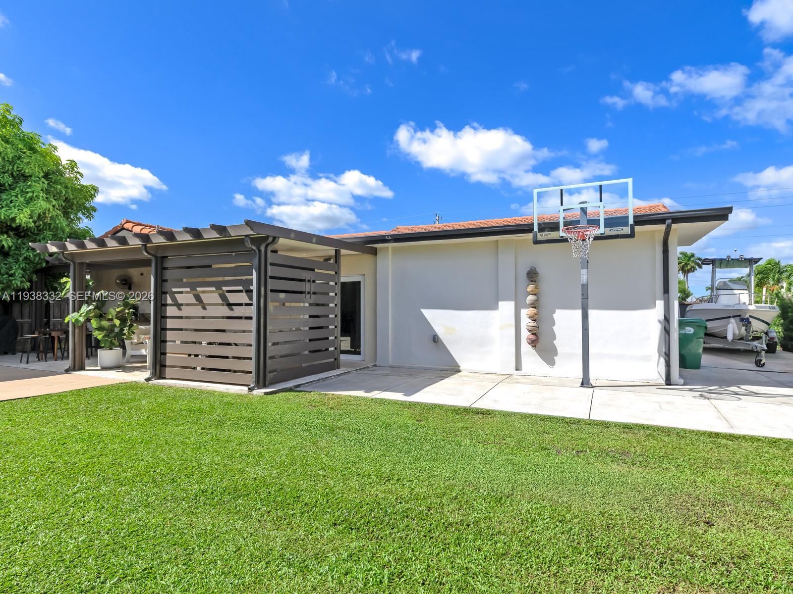 BIRD VILLAS SUB - Residential