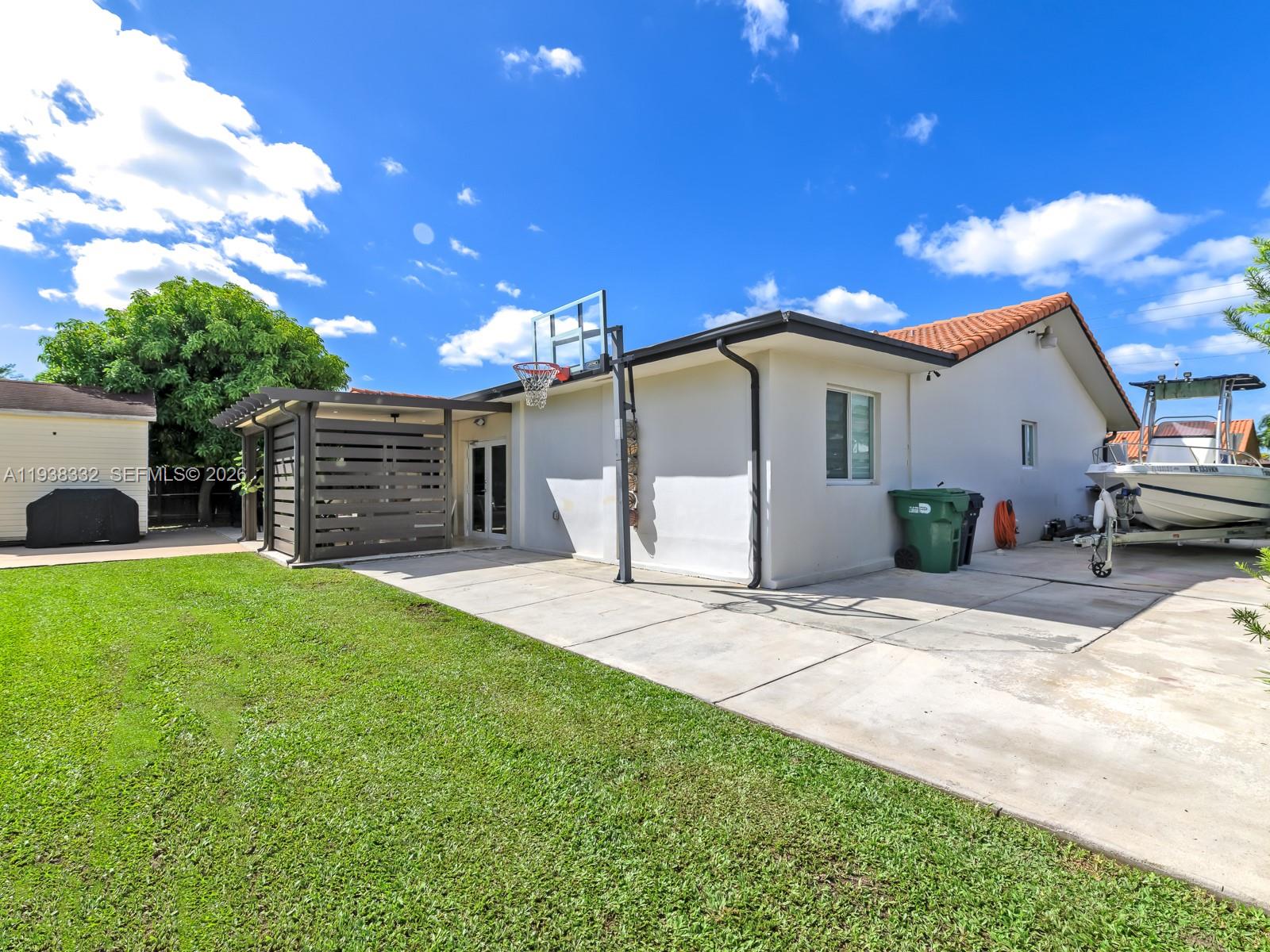 BIRD VILLAS SUB - Residential