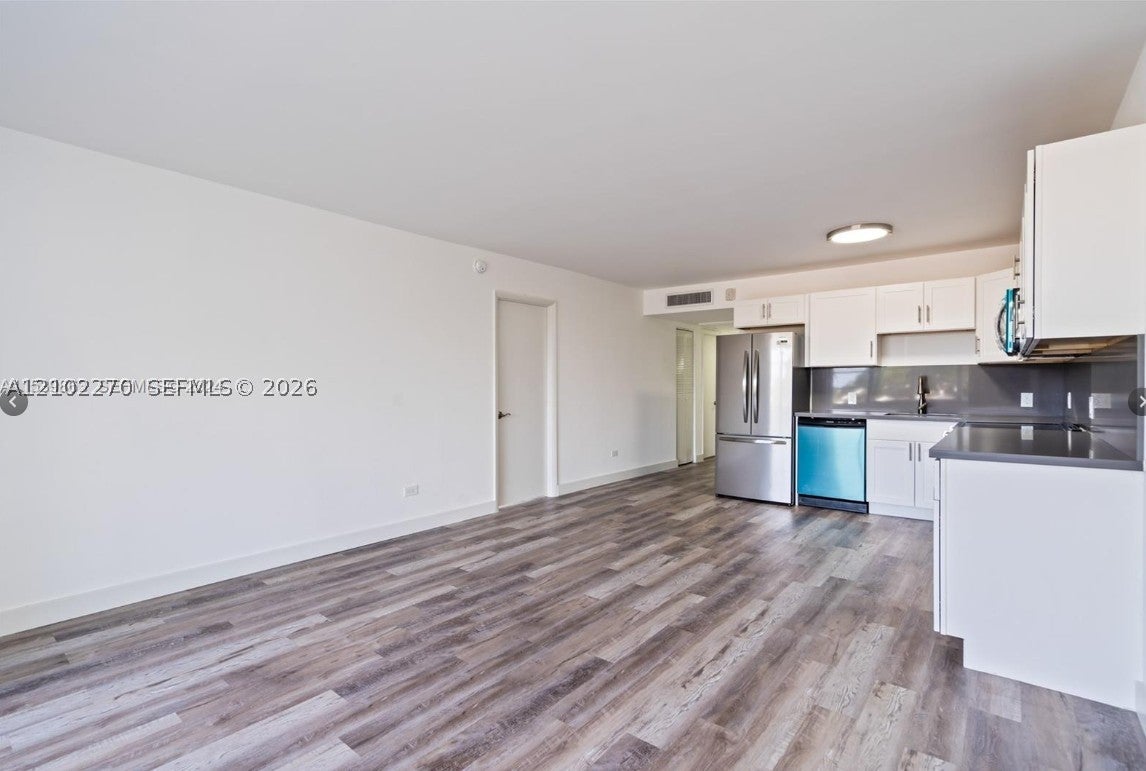 445 NE 195 th st 330