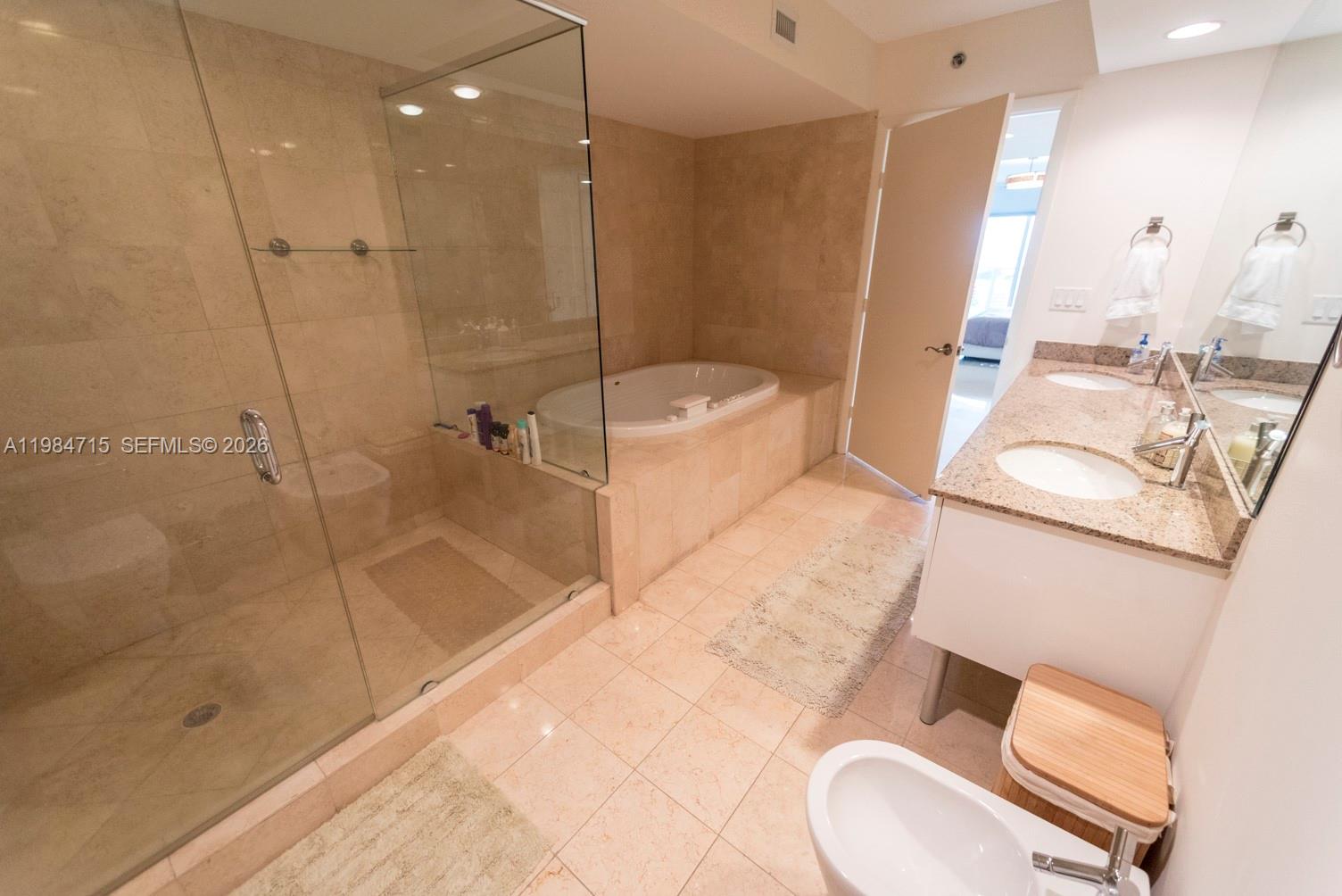 OCEAN FOUR CONDO - Residential Lease