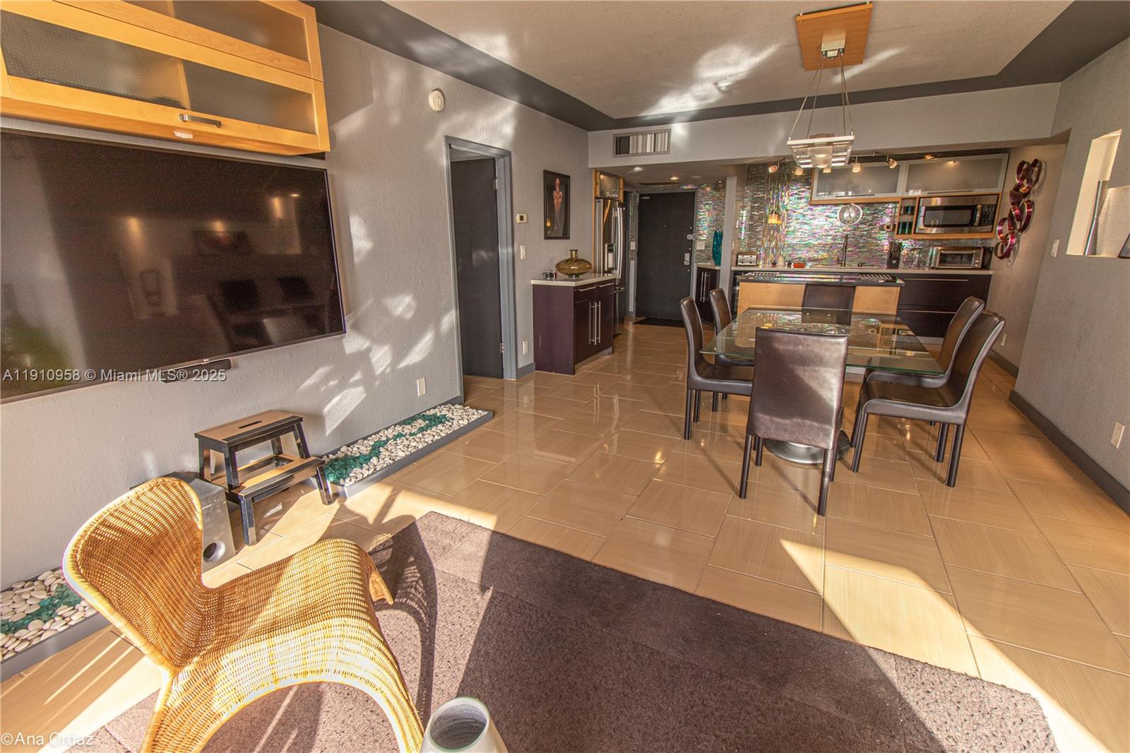 OLYMPUS CONDO - Residential Lease