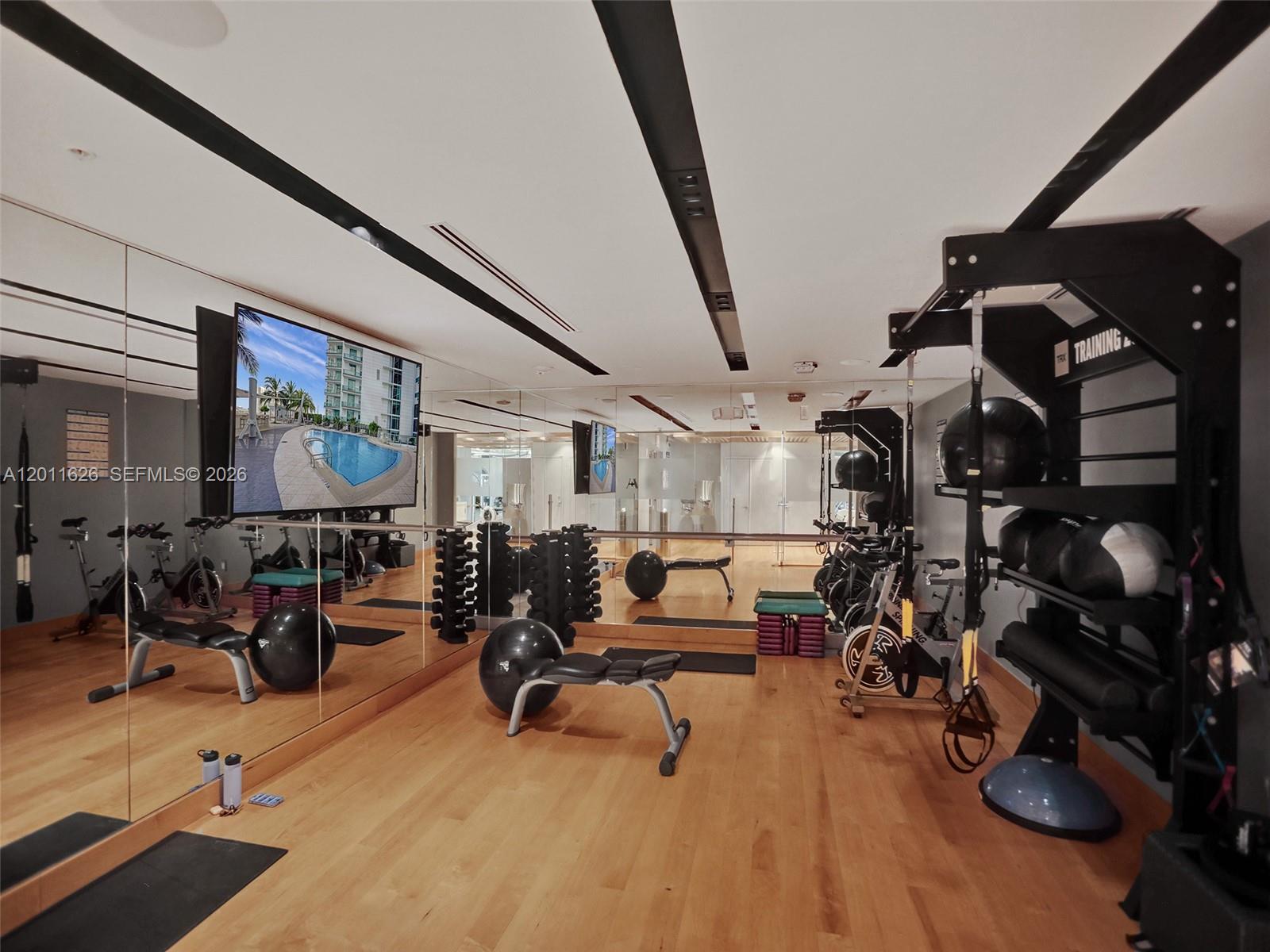 900 BISCAYNE BAY CONDO - Residential
