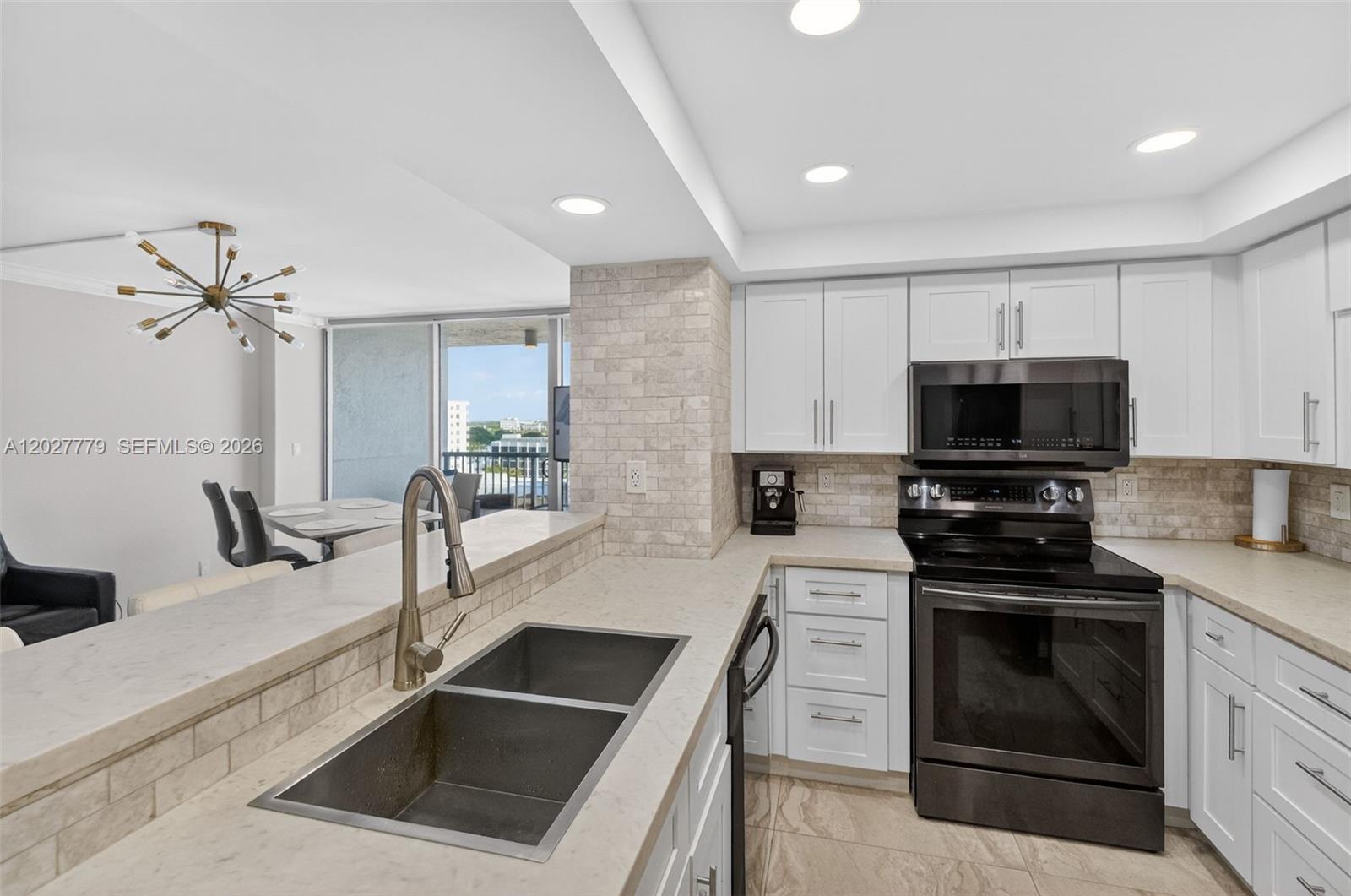 MIRASOL OCEAN TOWERS COND - Residential