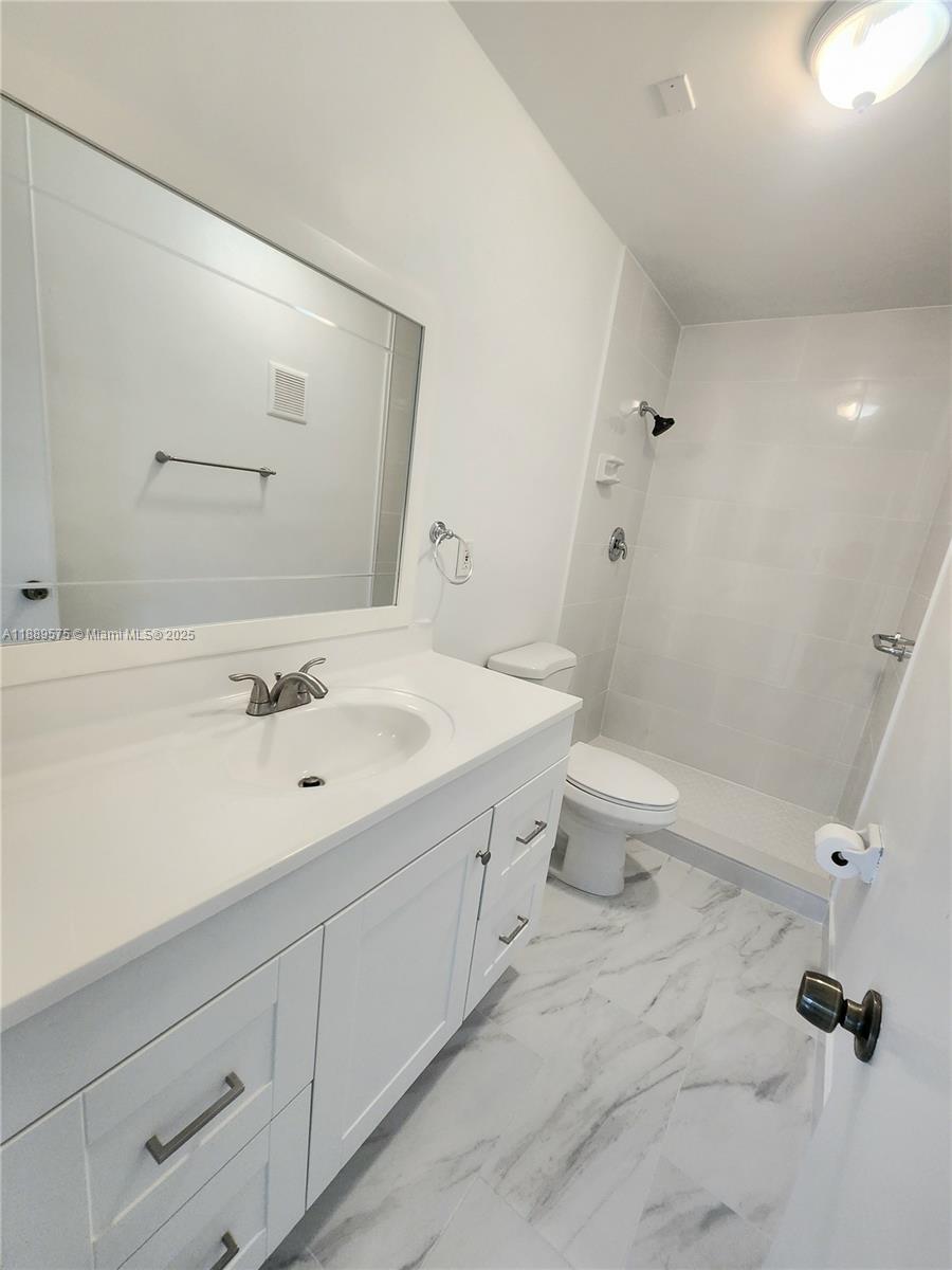 POINT ROYALE SEC 5 - Residential Lease