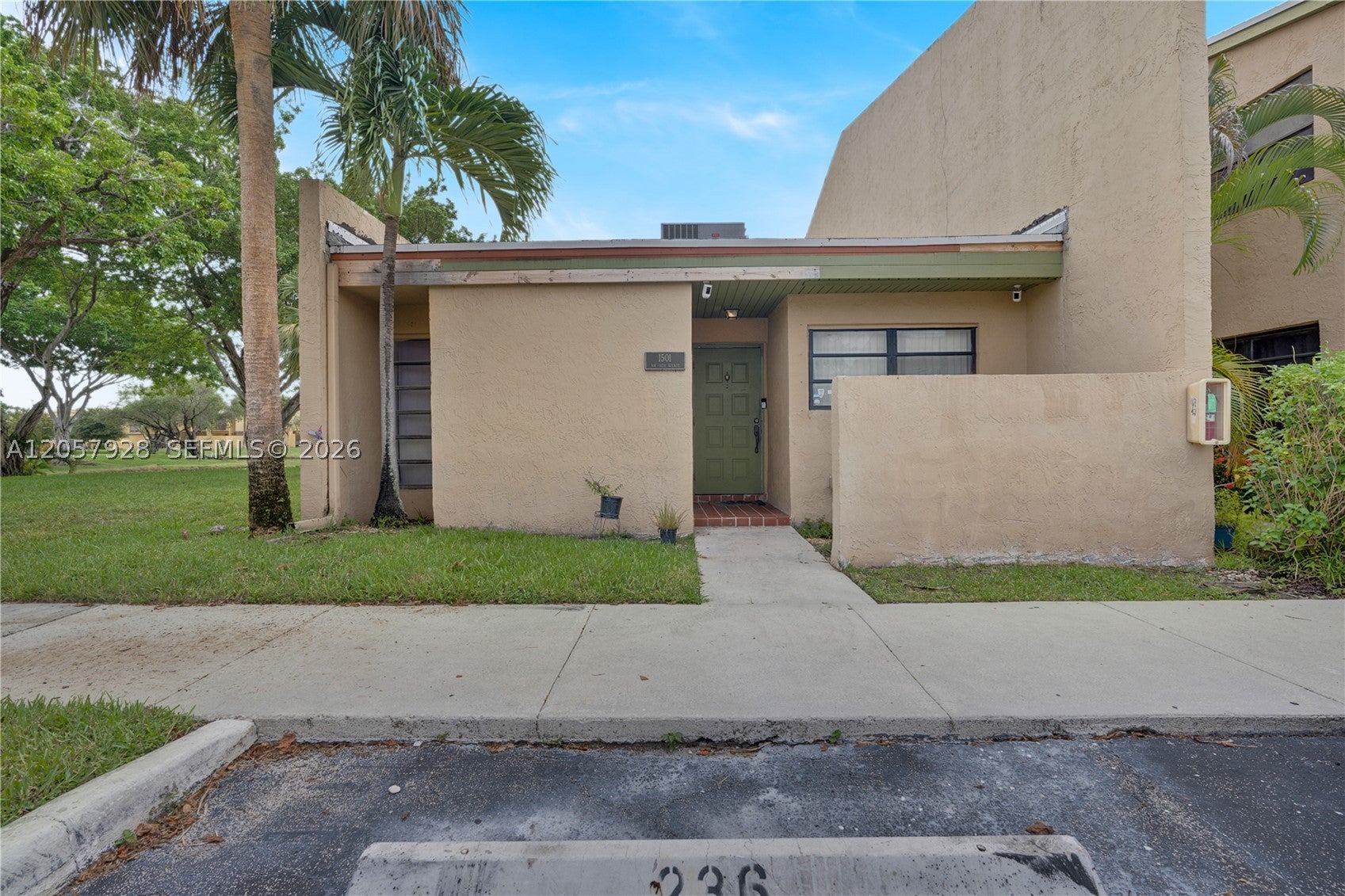 1501 NW 94th Ave