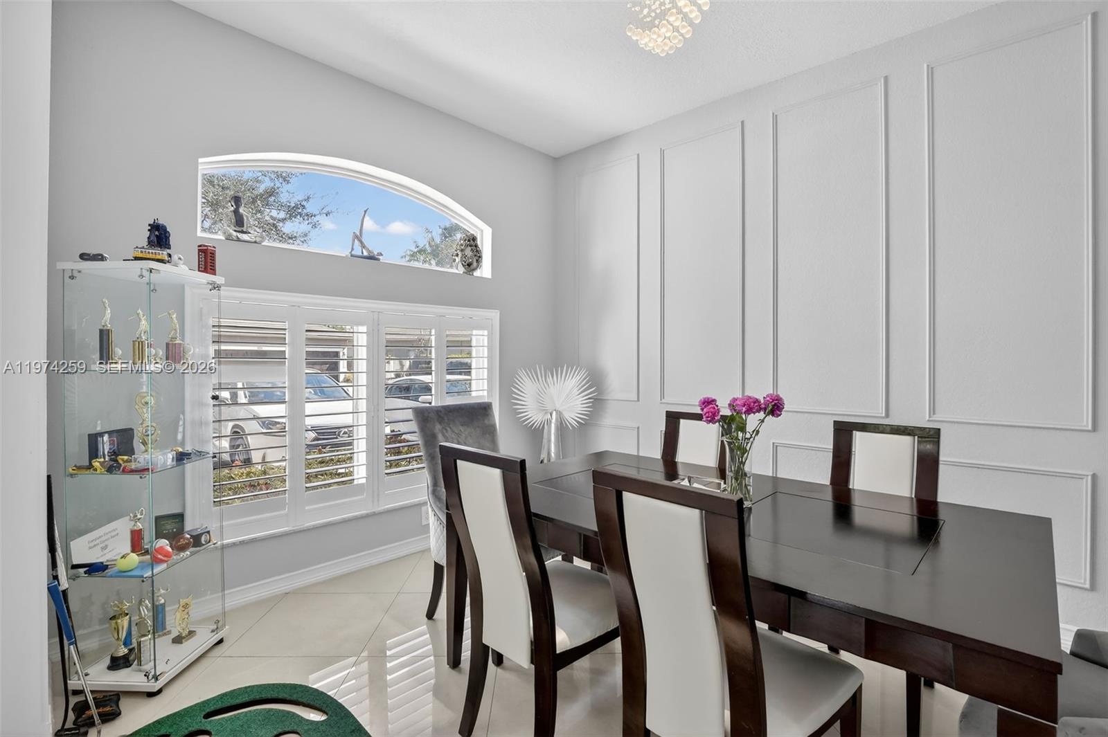 SAPPHIRE POINTE - DIAMOND - Residential