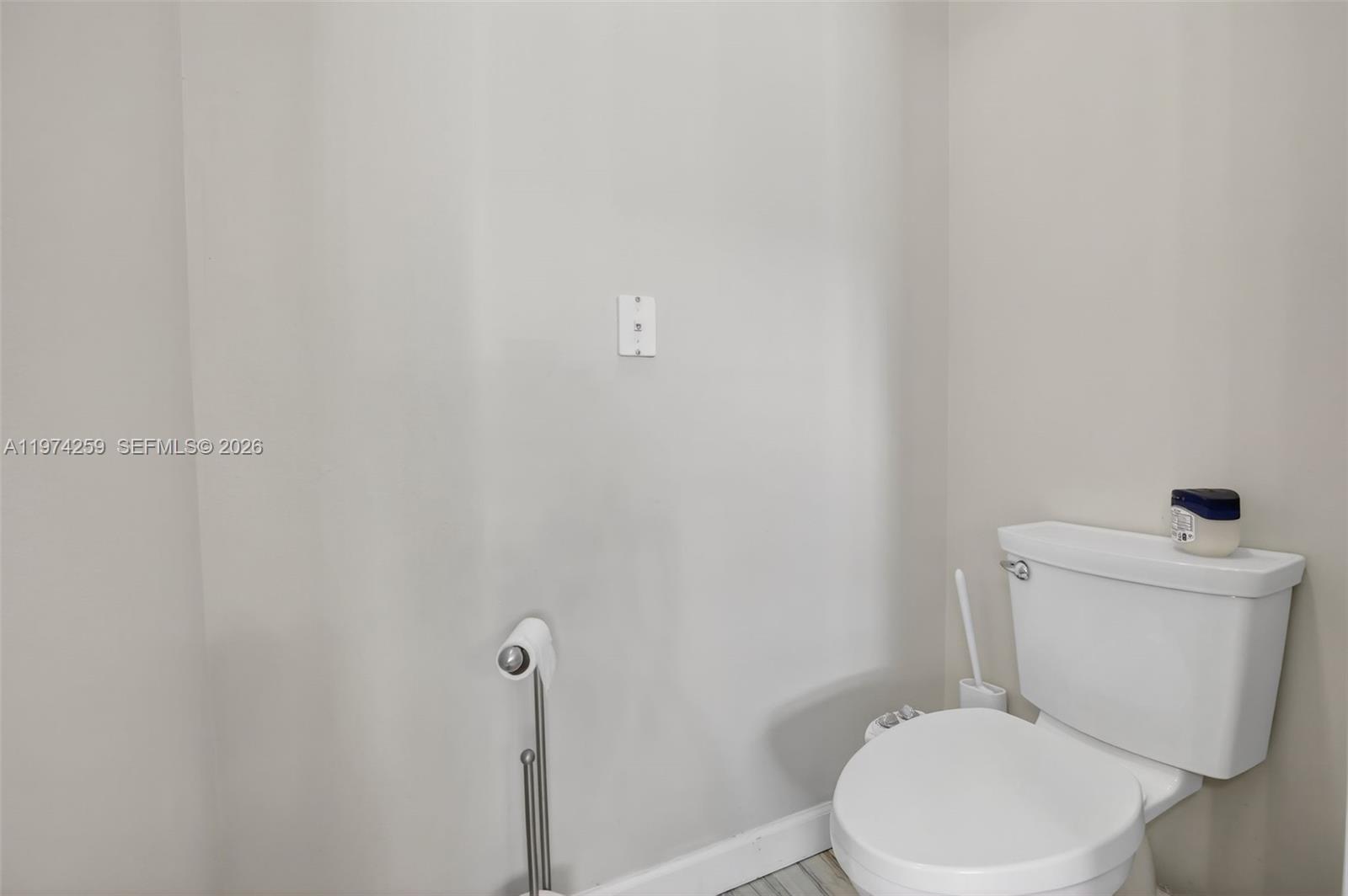 SAPPHIRE POINTE - DIAMOND - Residential