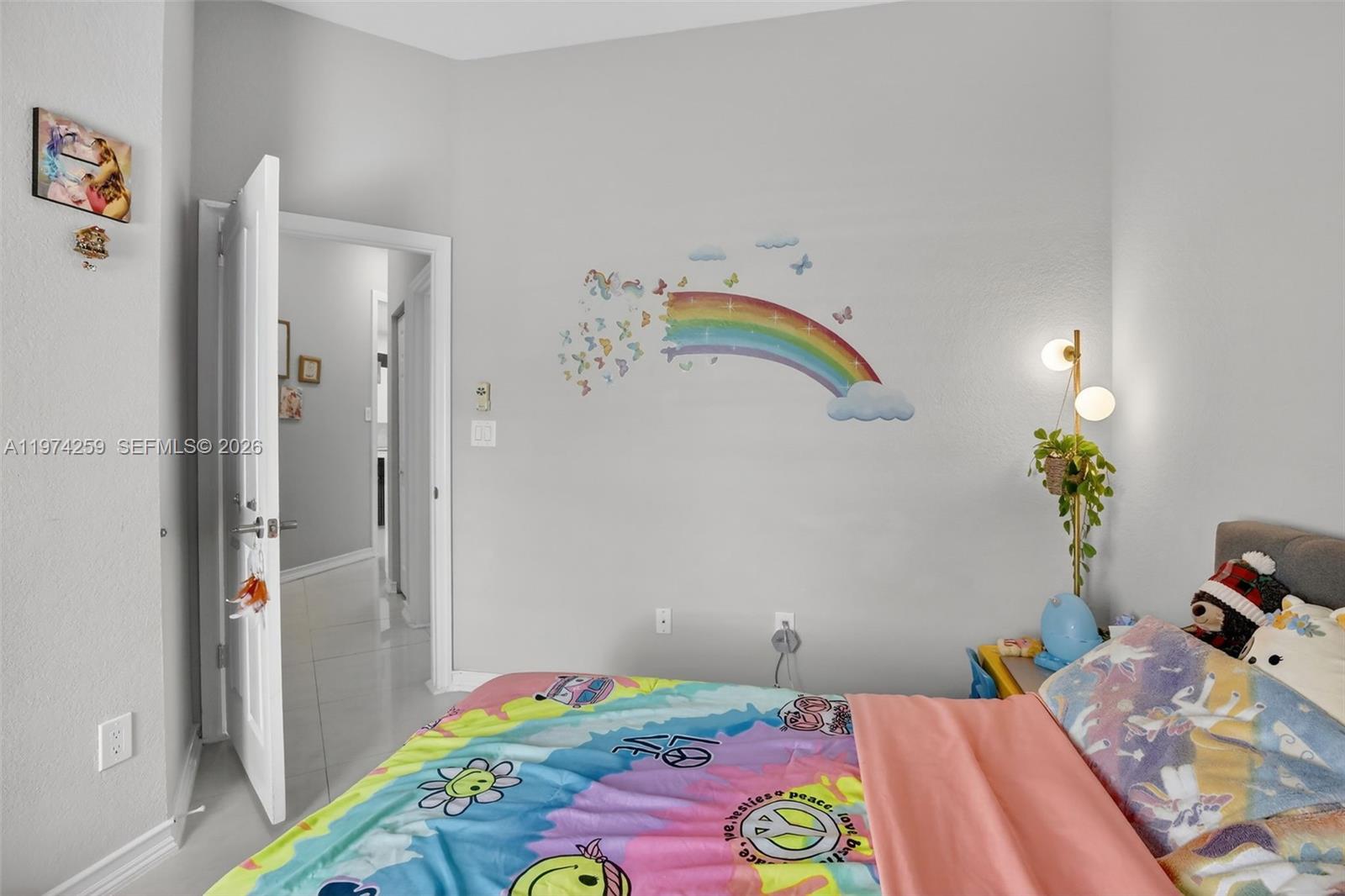 SAPPHIRE POINTE - DIAMOND - Residential