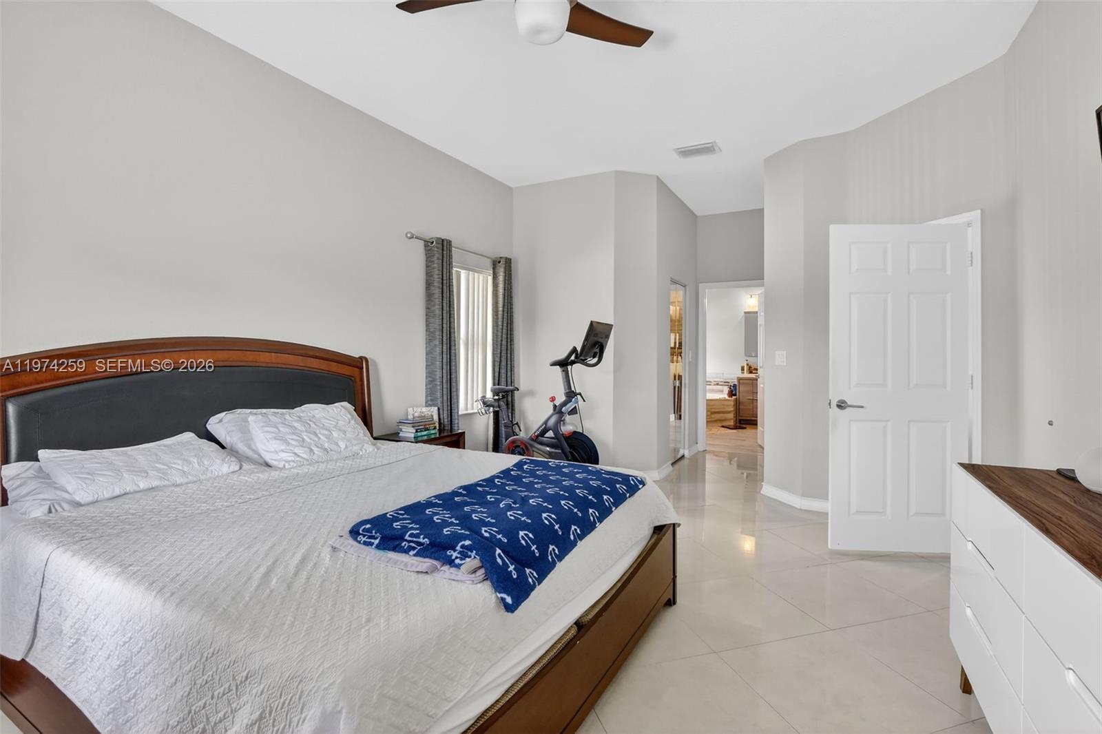 SAPPHIRE POINTE - DIAMOND - Residential