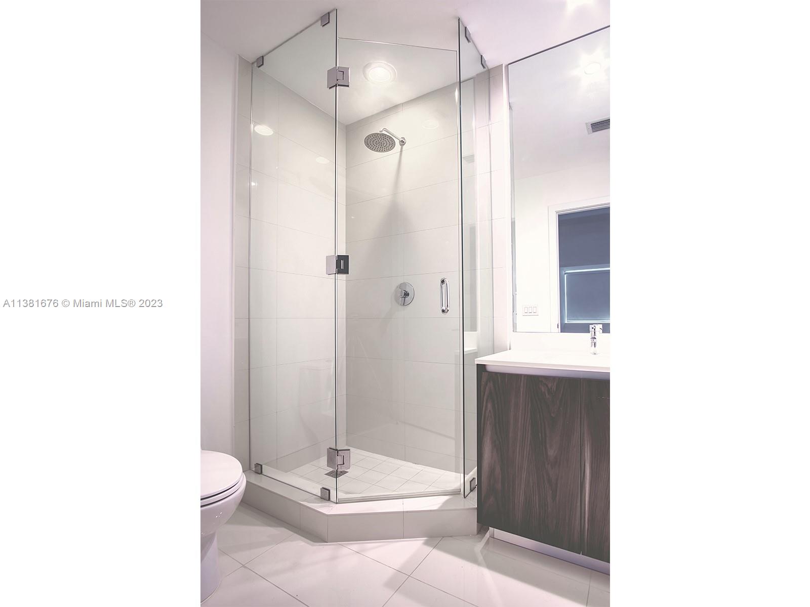 GRAN PARAISO CONDO - Residential Lease