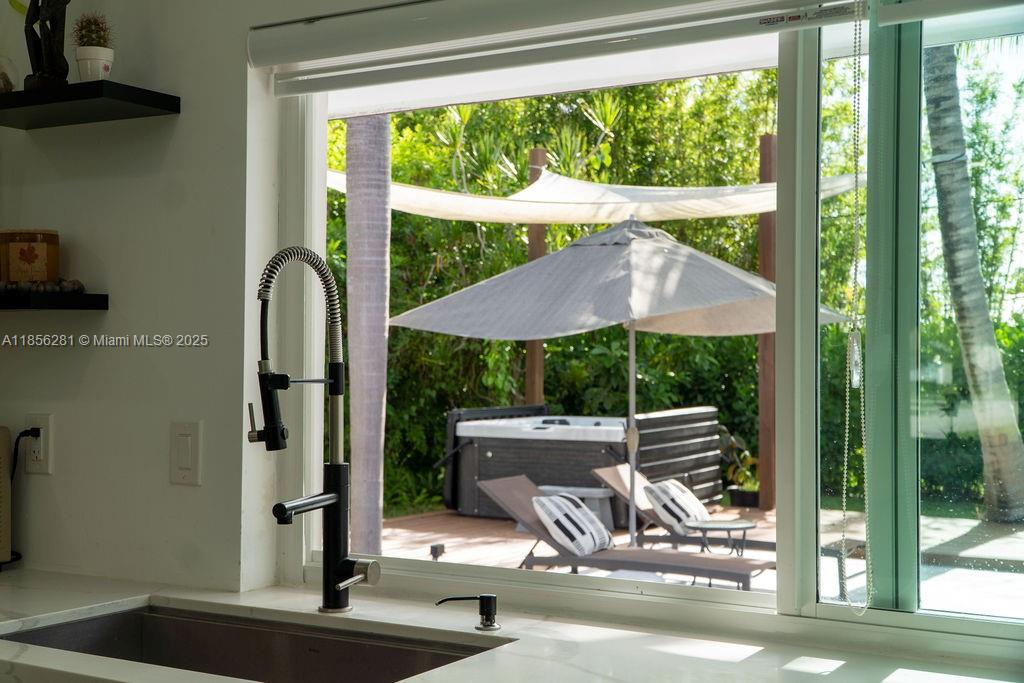 COUNTRY CLUB GROVE PT 2 - Residential Lease