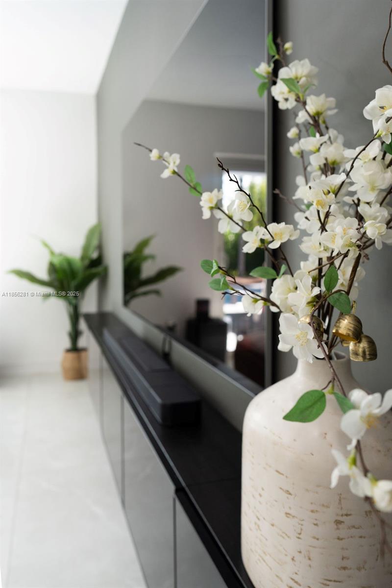 COUNTRY CLUB GROVE PT 2 - Residential Lease