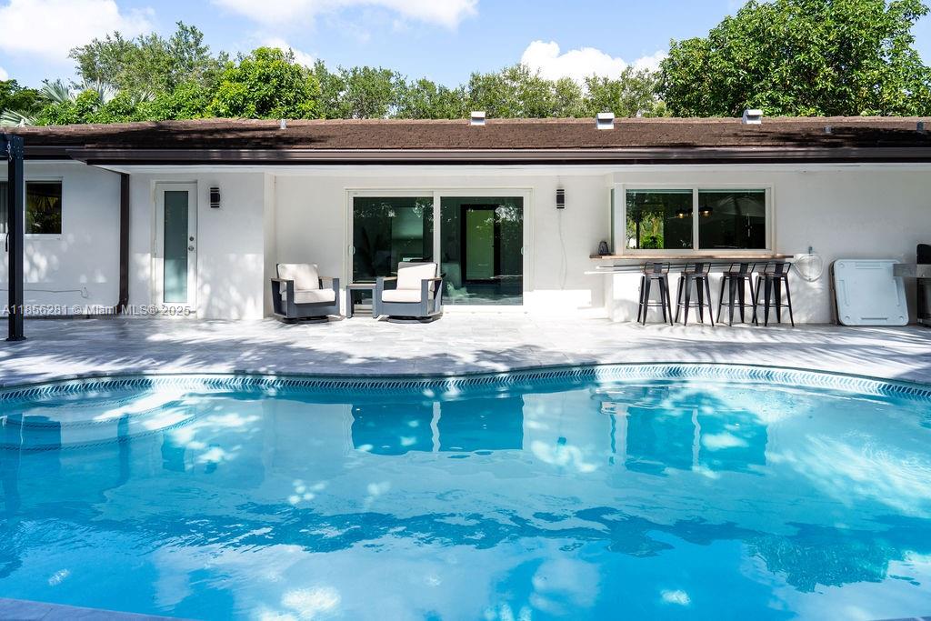 COUNTRY CLUB GROVE PT 2 - Residential Lease