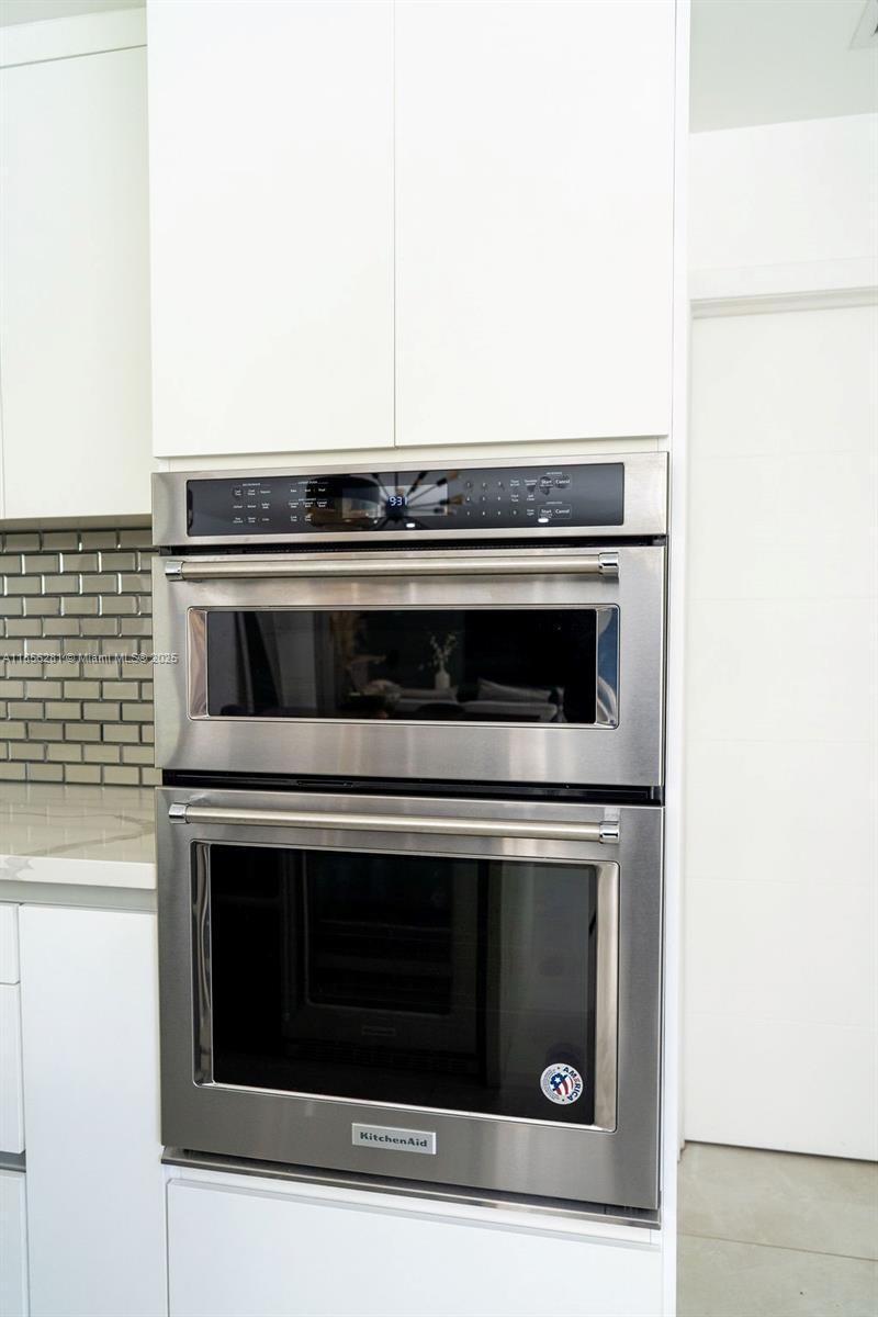 COUNTRY CLUB GROVE PT 2 - Residential Lease