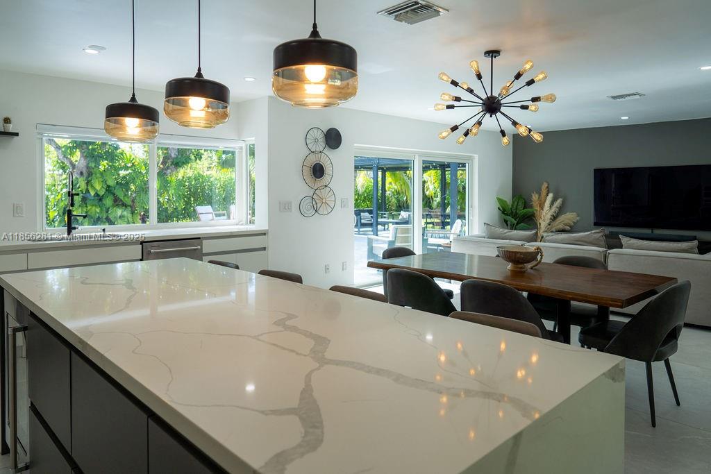 COUNTRY CLUB GROVE PT 2 - Residential Lease