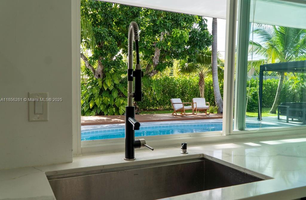 COUNTRY CLUB GROVE PT 2 - Residential Lease