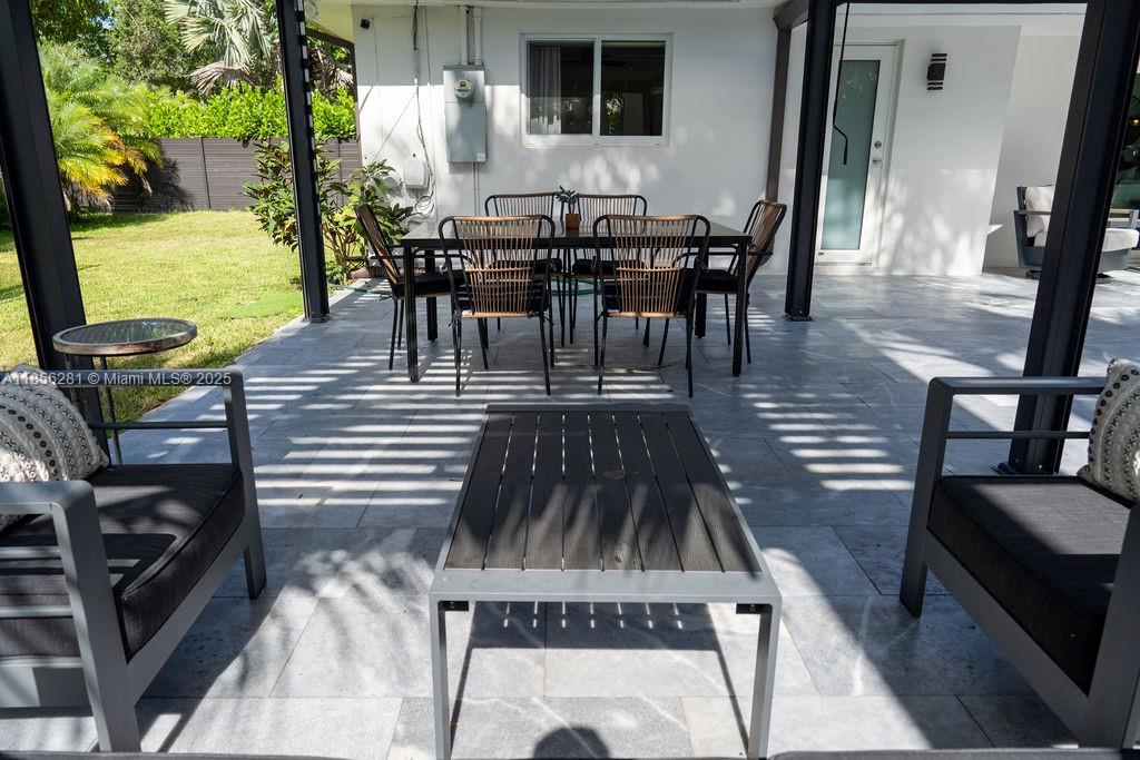 COUNTRY CLUB GROVE PT 2 - Residential Lease