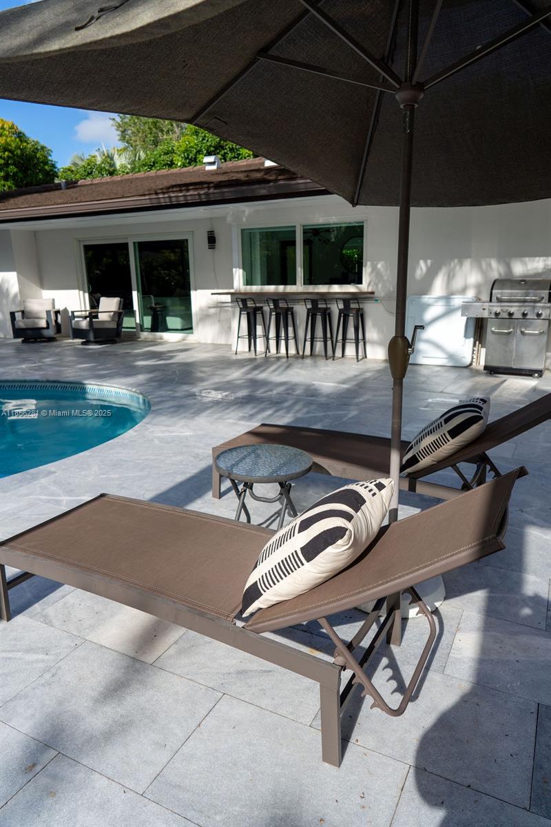 COUNTRY CLUB GROVE PT 2 - Residential Lease