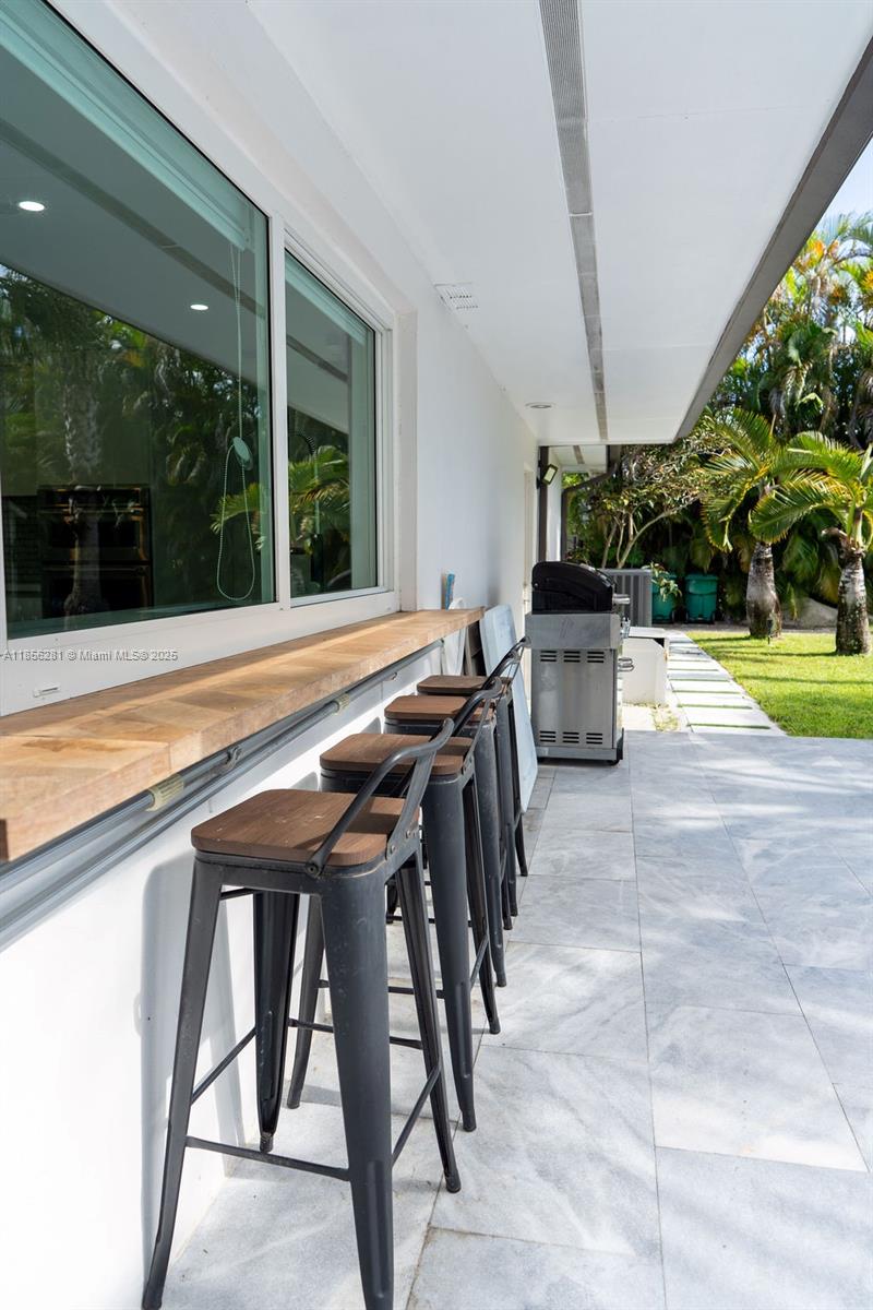 COUNTRY CLUB GROVE PT 2 - Residential Lease