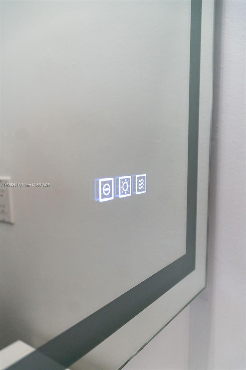 COUNTRY CLUB GROVE PT 2 - Residential Lease