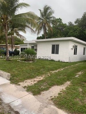 809 NE 140th St, North Miami FL 33161