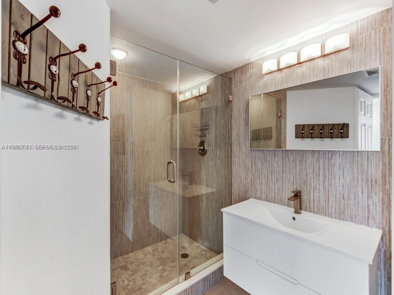 BURLEIGH HOUSE CONDO - Residential Lease