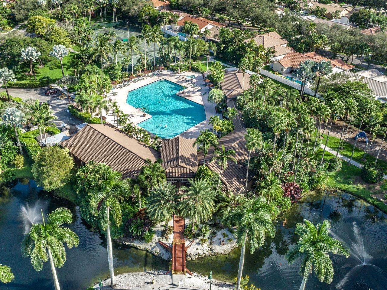 EMBASSY LAKES PHASE III - Residential