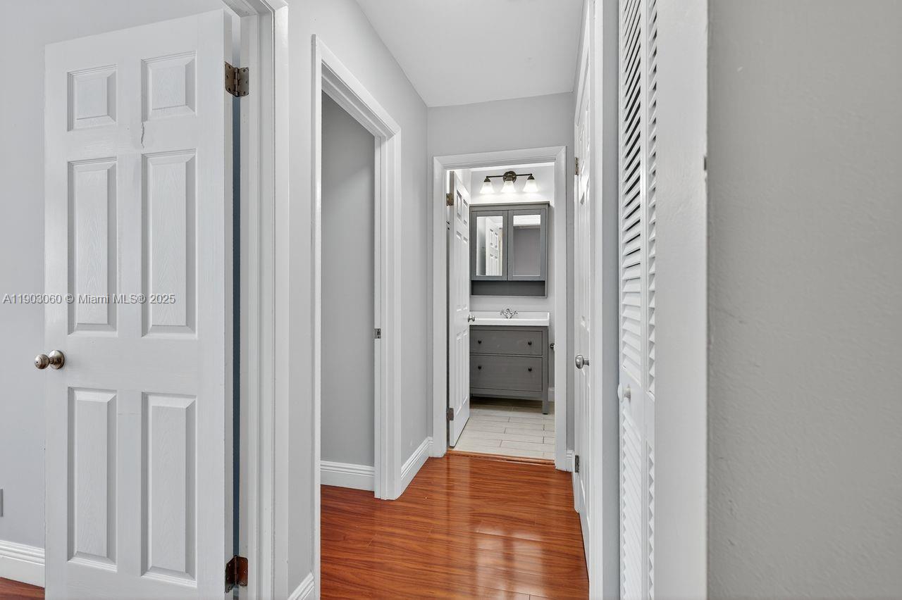 EMBASSY LAKES PHASE III - Residential