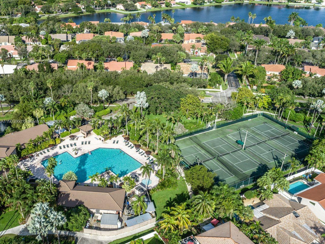 EMBASSY LAKES PHASE III - Residential