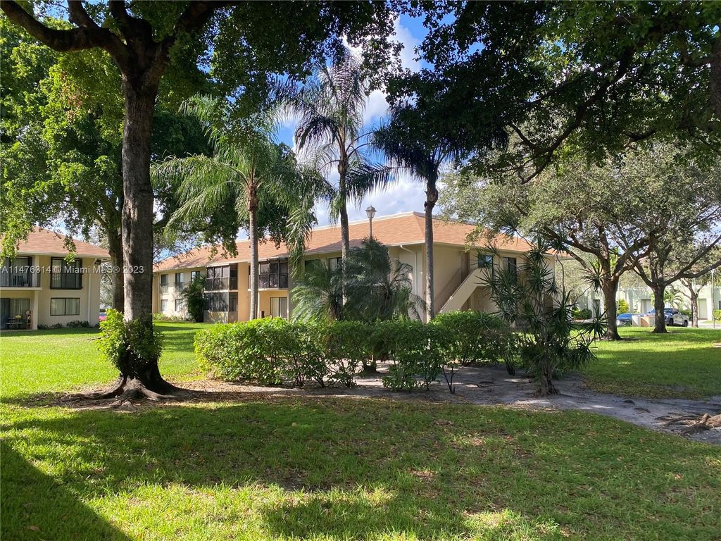 Photo of 5901 Washington St #252, Hollywood, FL 33023 (MLS # A11476314)