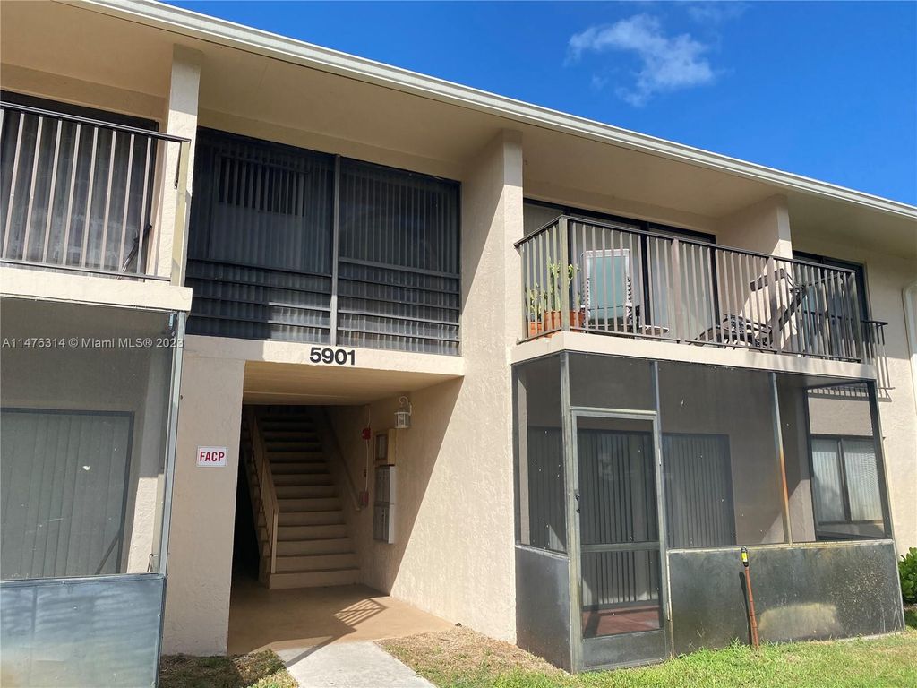 Photo of 5901 Washington St #252, Hollywood, FL 33023 (MLS # A11476314)