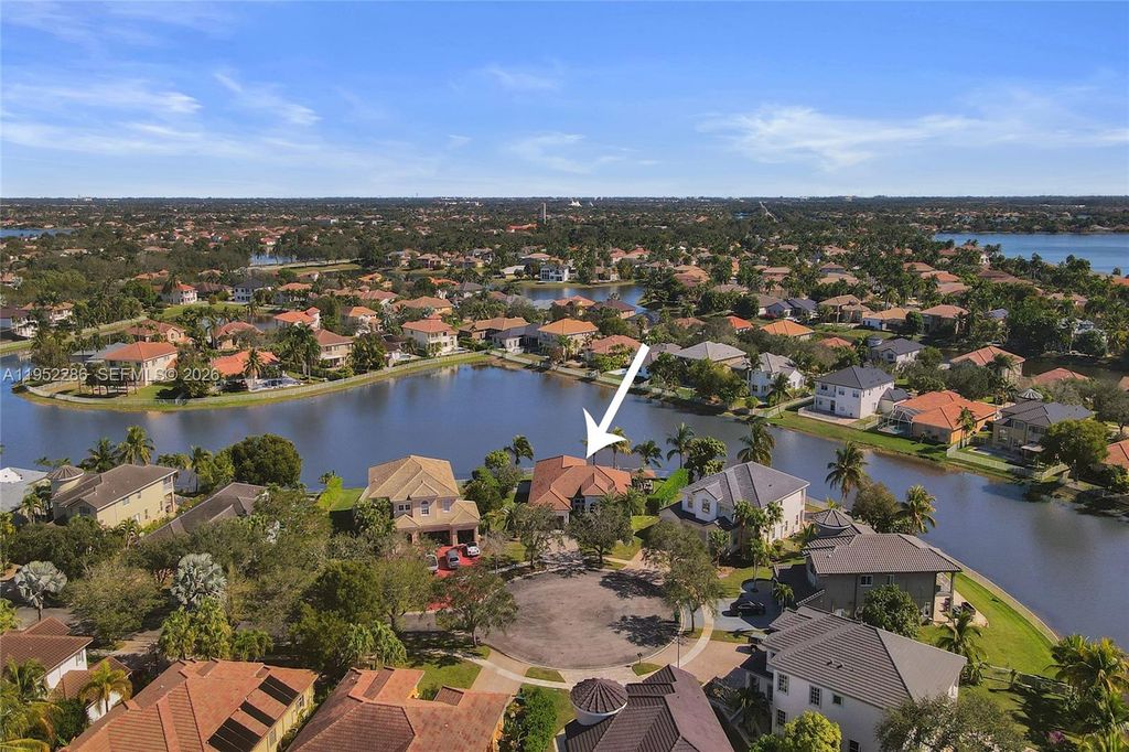 Photo of 3311 SW 194th Ter, Miramar, FL 33029 (MLS # A11952286)