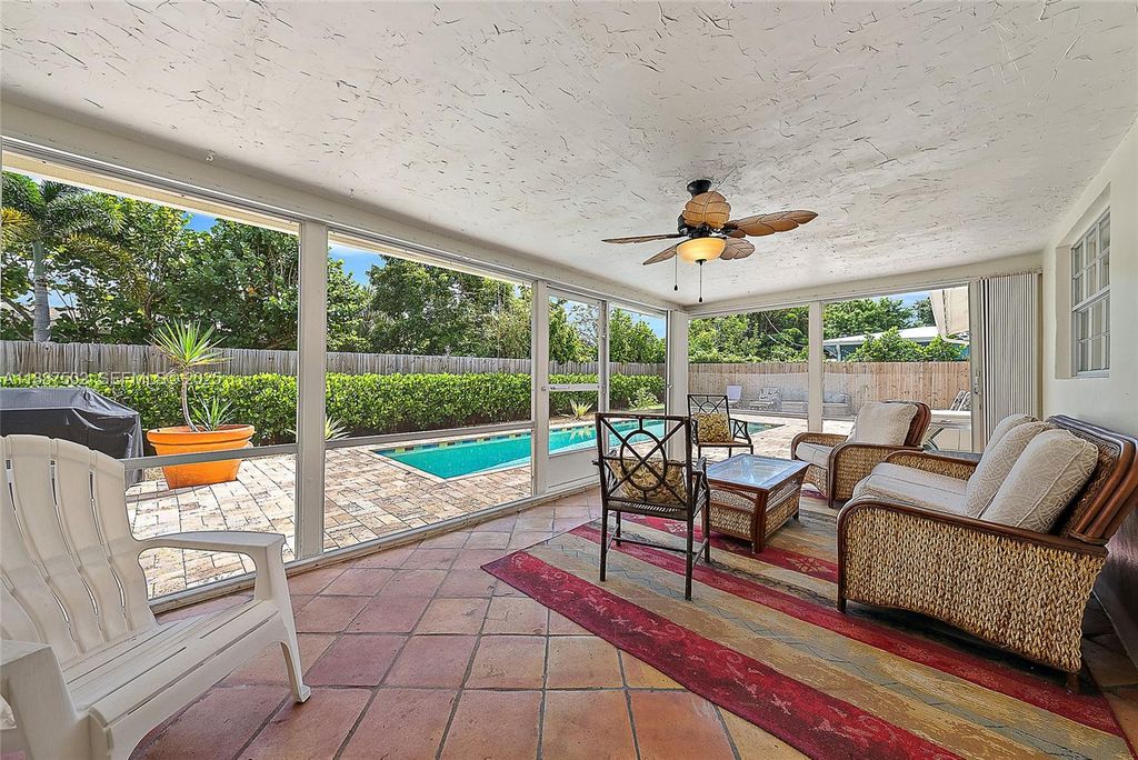 Photo of 367 W Riverside Drive, Tequesta, FL 33469 (MLS # A11887502)