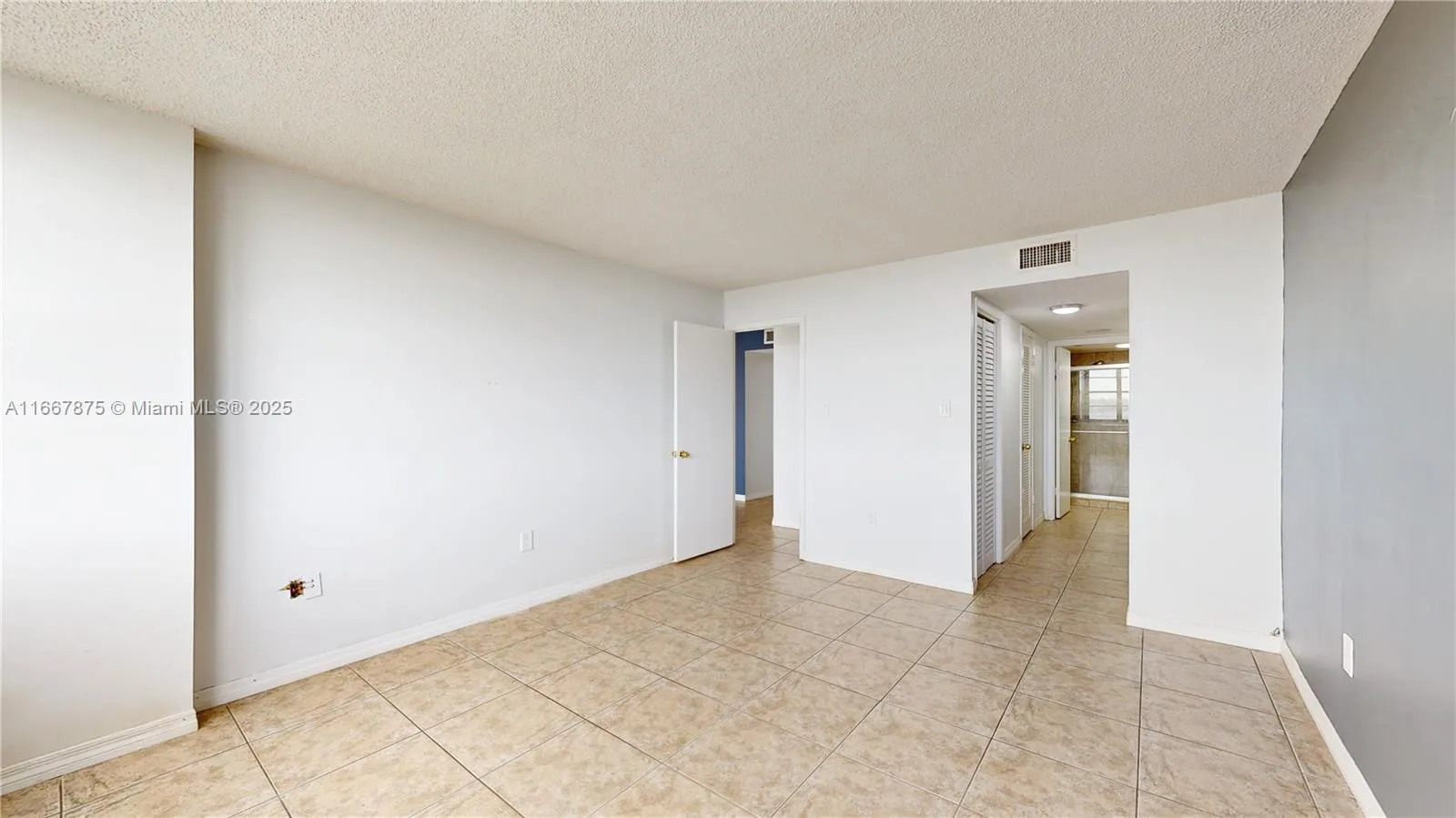 Aventura, Florida 33160, United States, 1 Bedroom Bedrooms, ,2 BathroomsBathrooms,Residential,Active,41080