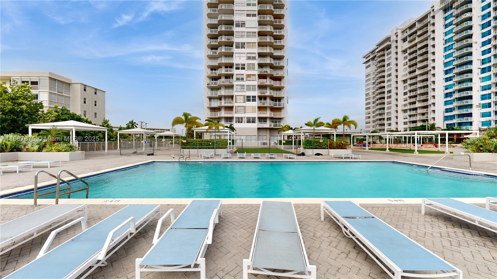 18011 Biscayne Blvd 903