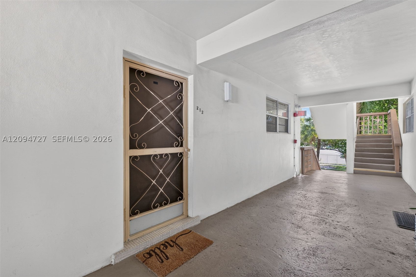 1395 NE 167th St 212
