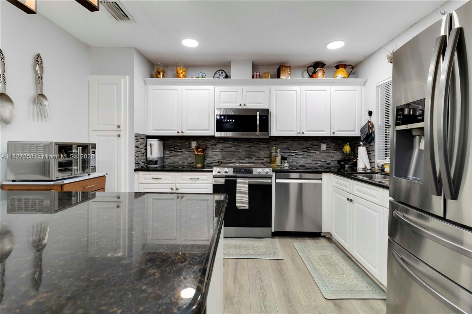 Plantation Acress - Residential