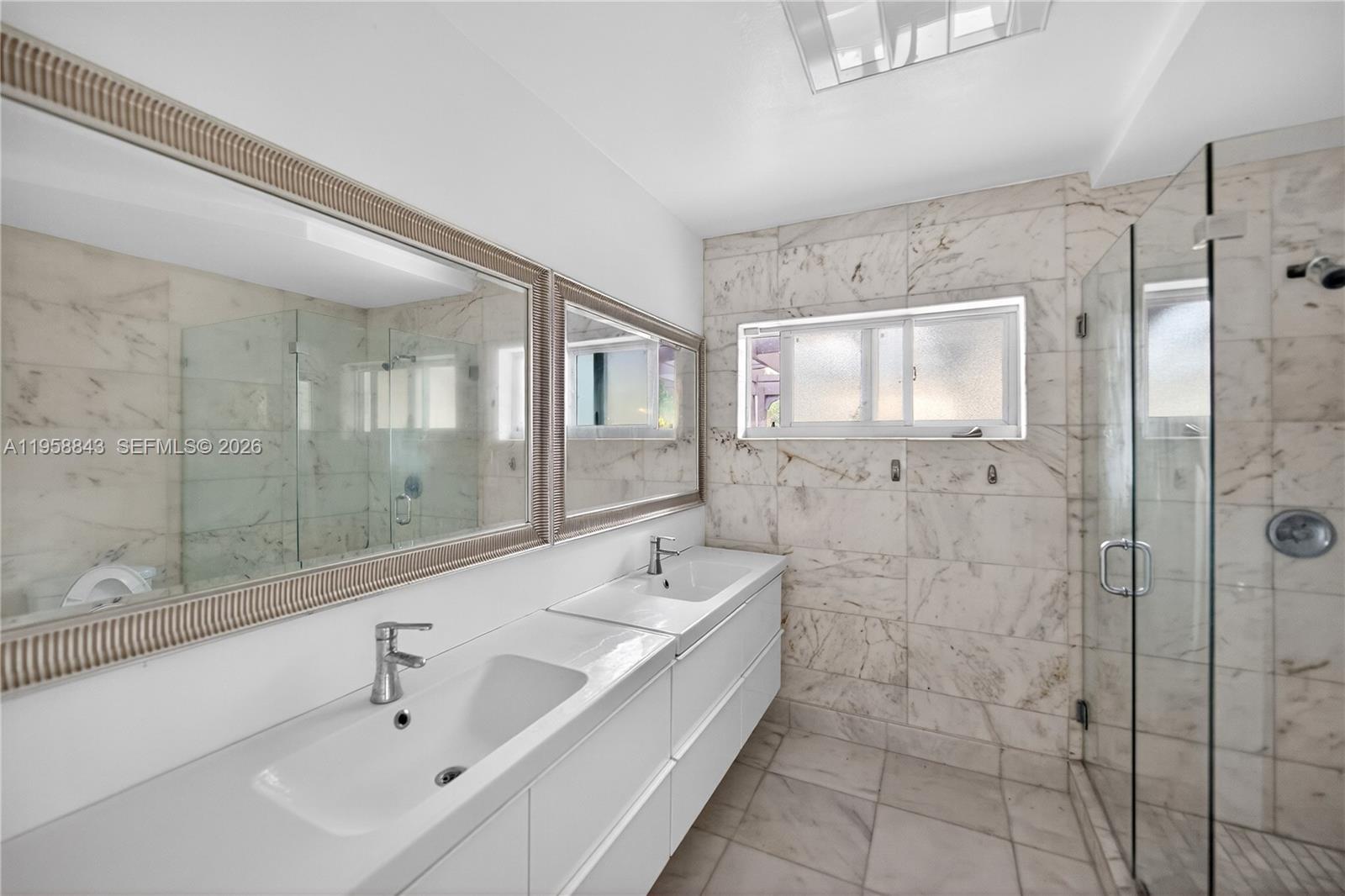 NORMANDY GOLF COURSE - Residential Lease