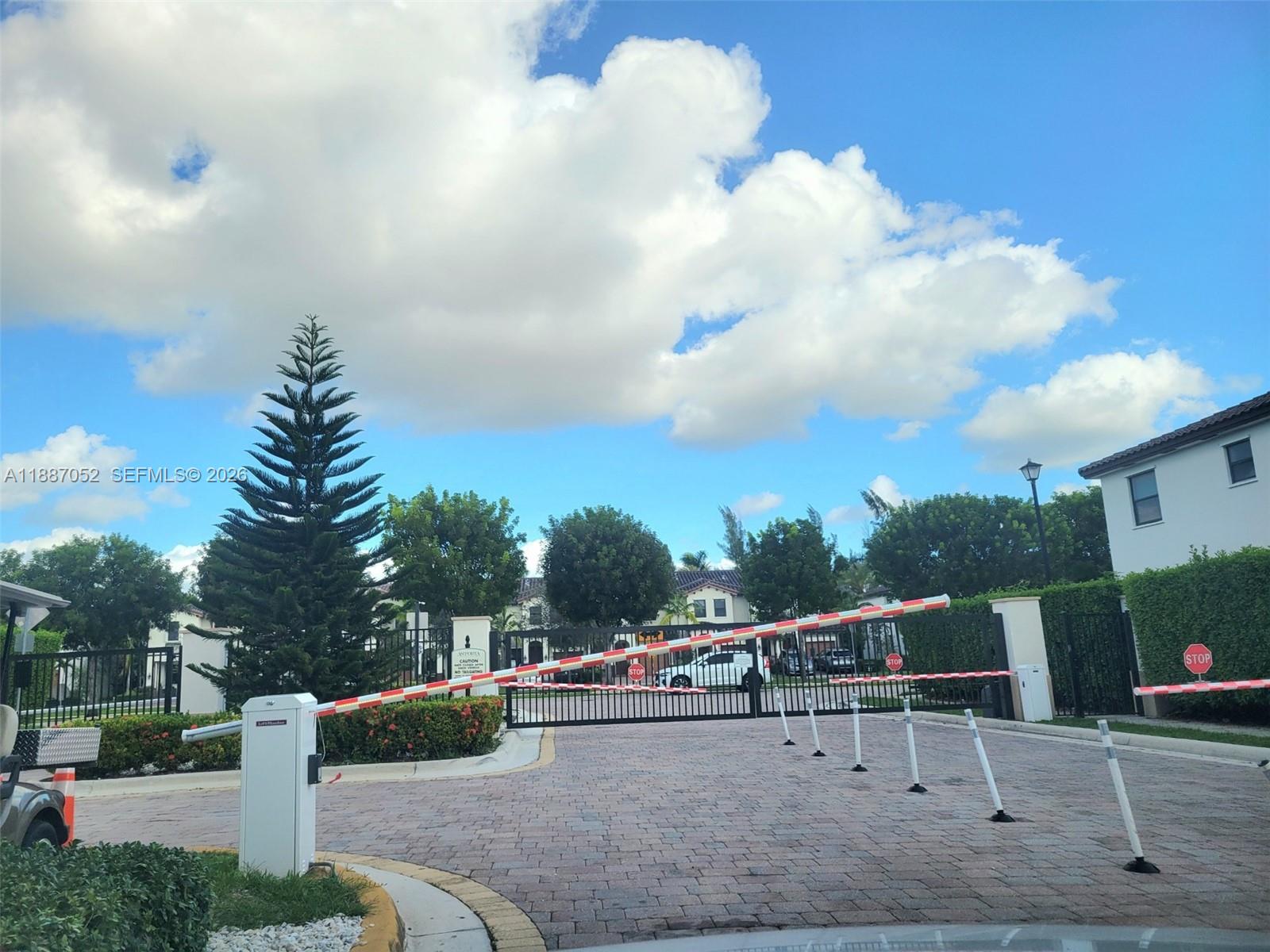 GRAND BAY NORTH - Residential