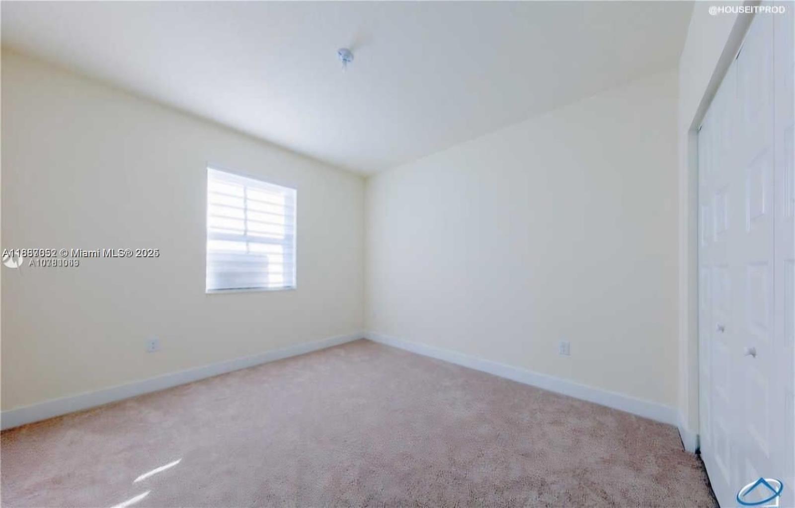 GRAND BAY NORTH - Residential