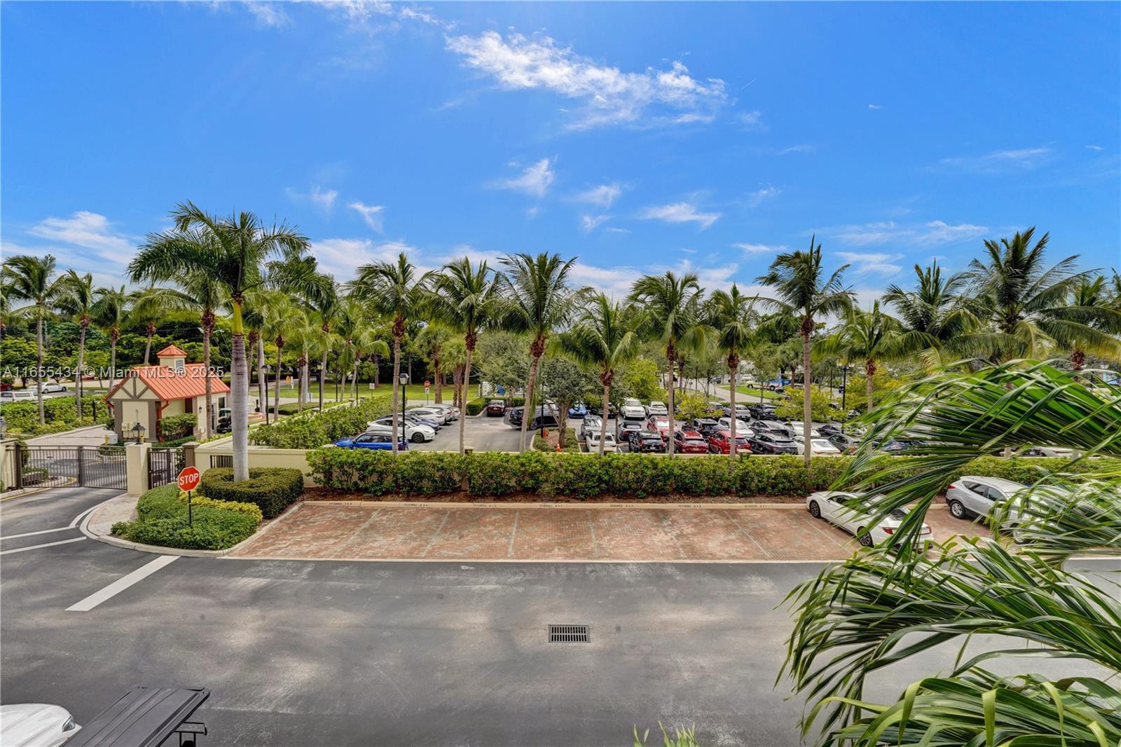 WILTON STATION RES CONDO - Residential