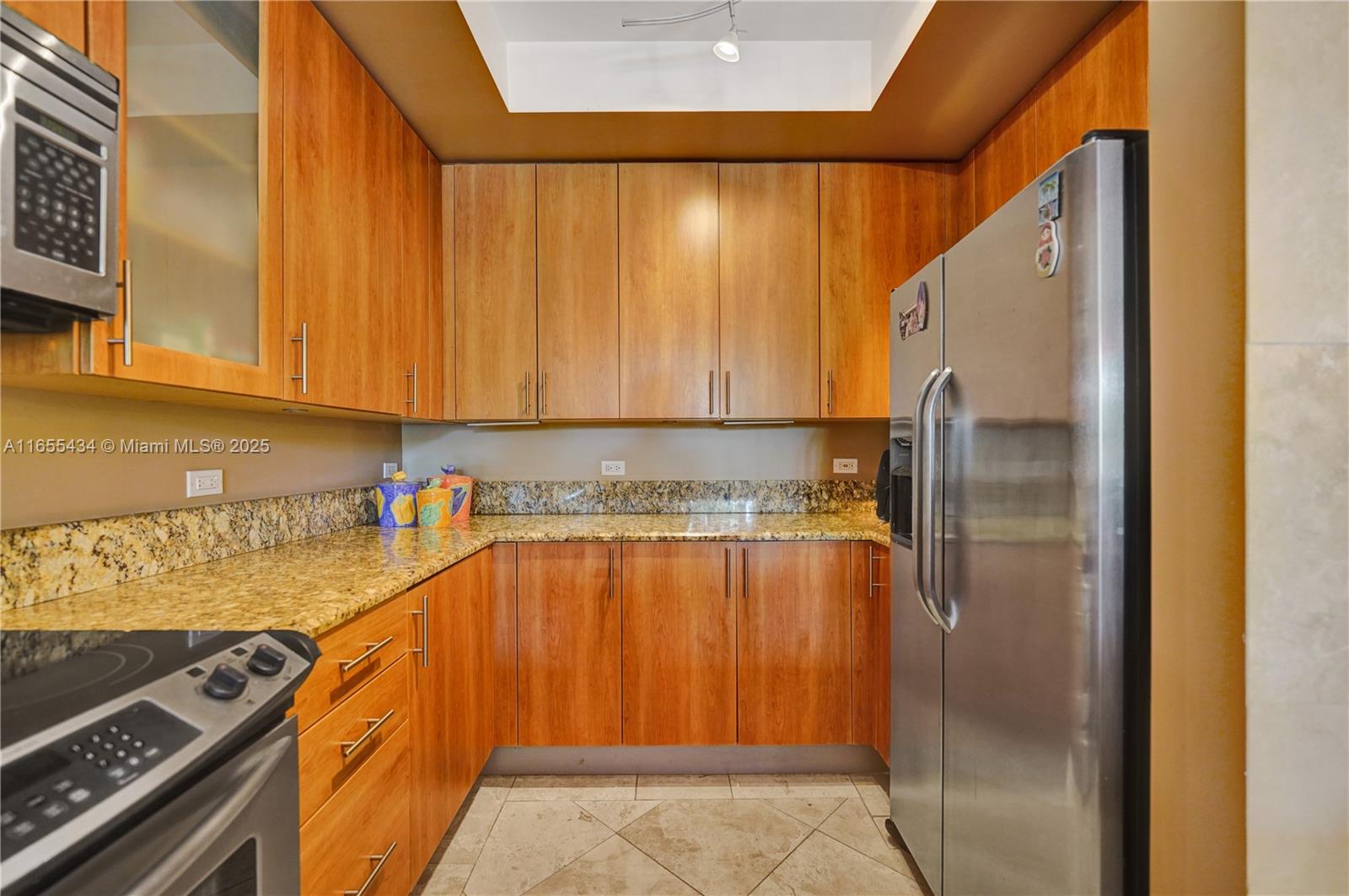 WILTON STATION RES CONDO - Residential