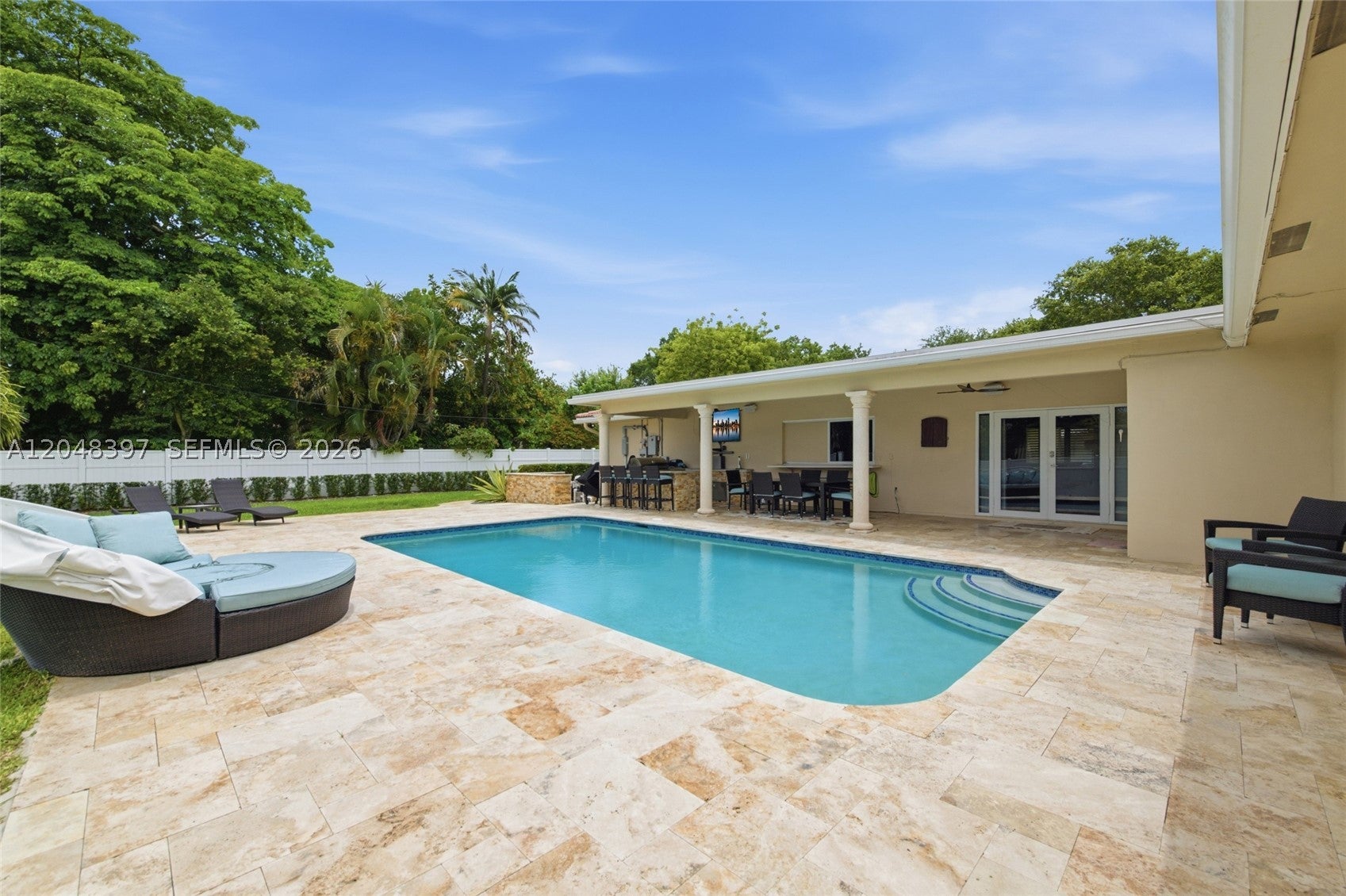 621 NW 74th Ave