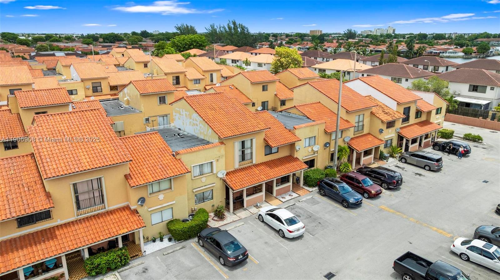 LAGO GRANDE - Residential