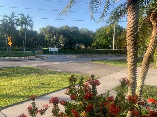 View photos, virtual tours, details... 1470 North Dr