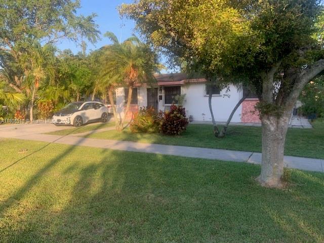 View photos, virtual tours, details... 1470 North Dr